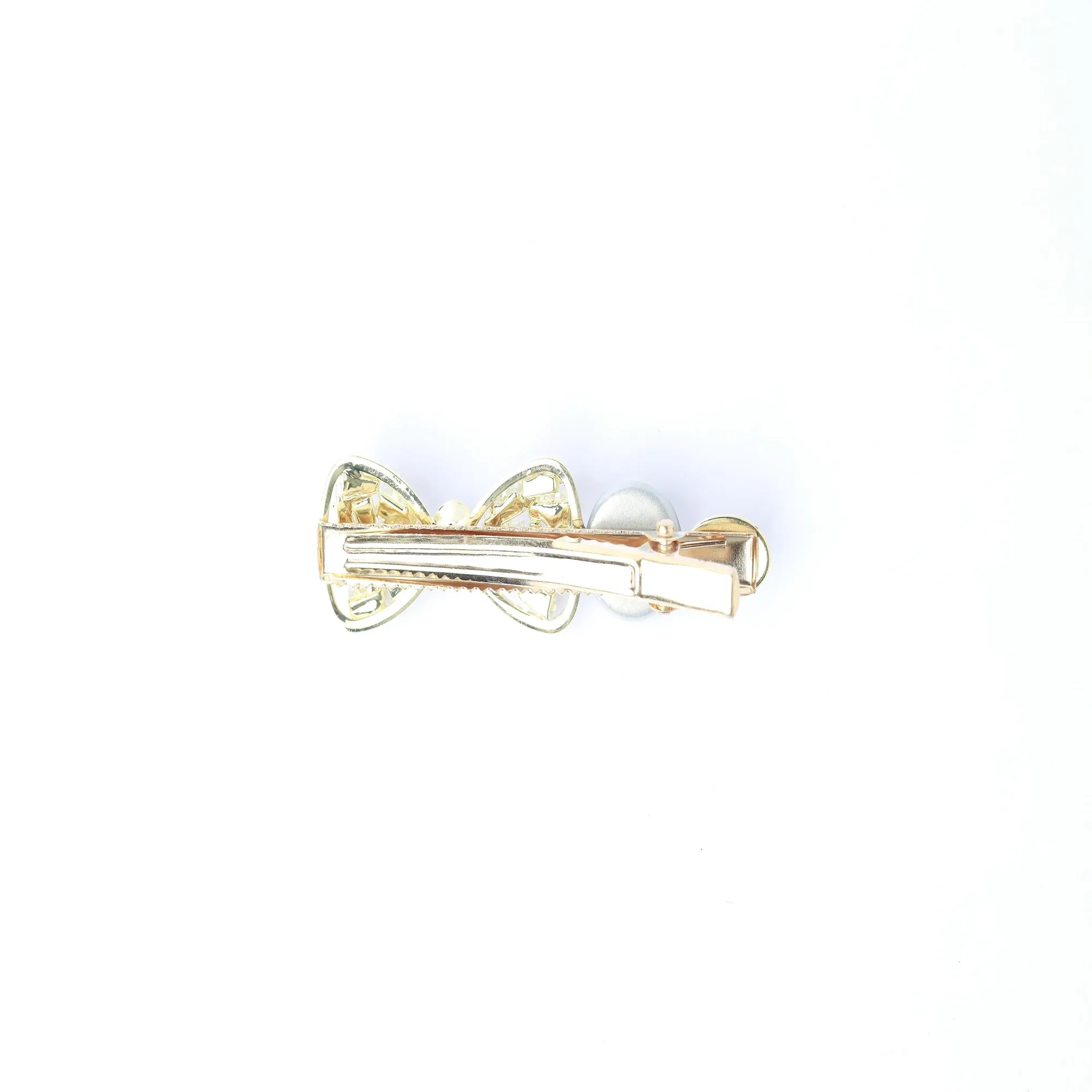 Bow shape with pearl hairpin