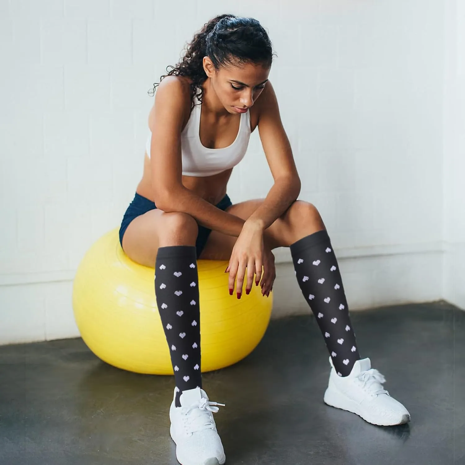 Double Couple 6 Pairs Compression Socks for Men Women 20-30mmhg Knee High Support for Sports Circulation