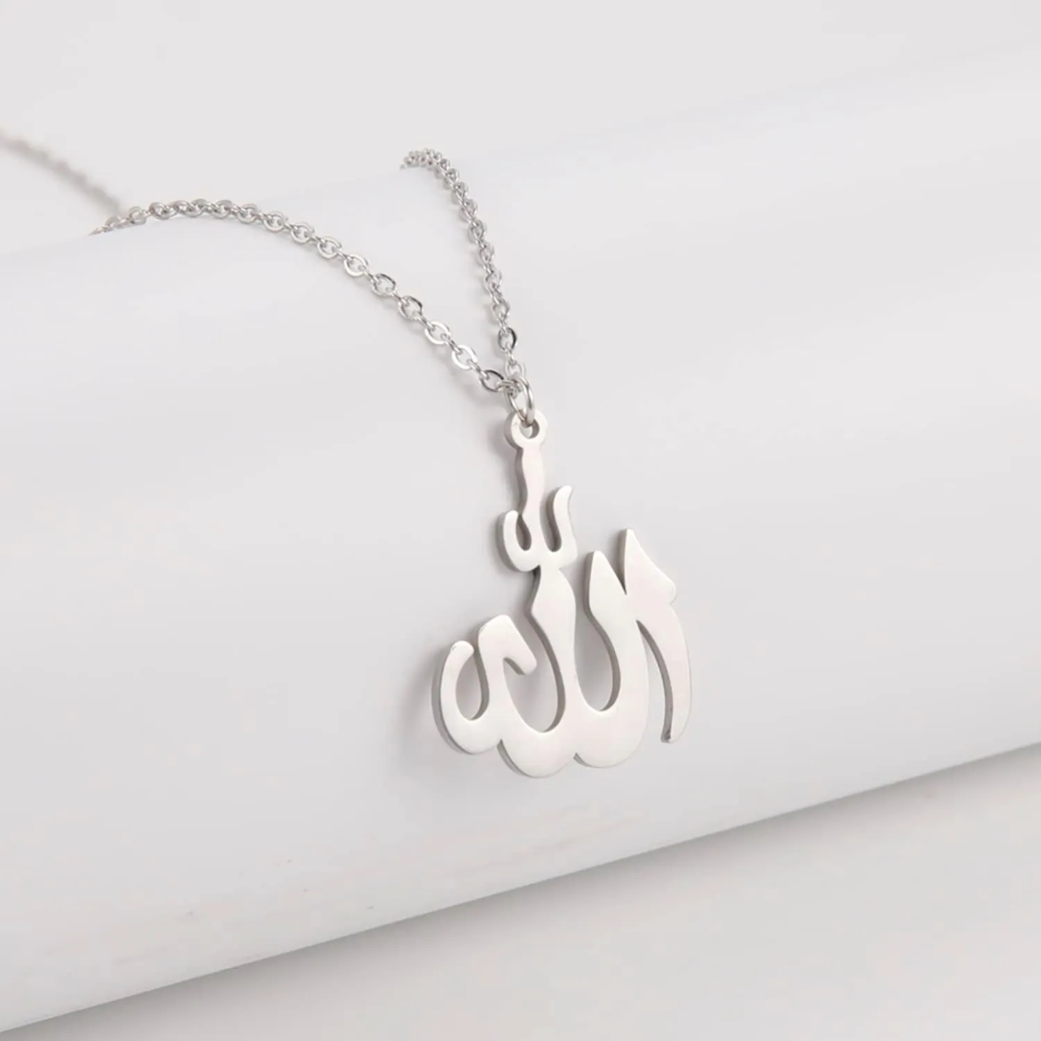 EUEAVAN Islamic Text Symbols Necklace Glossy Arabic Pendant Necklace Middle East Crescent Allah Daan Muslim Gifts Religious Jewelry Gifts for Men and Women