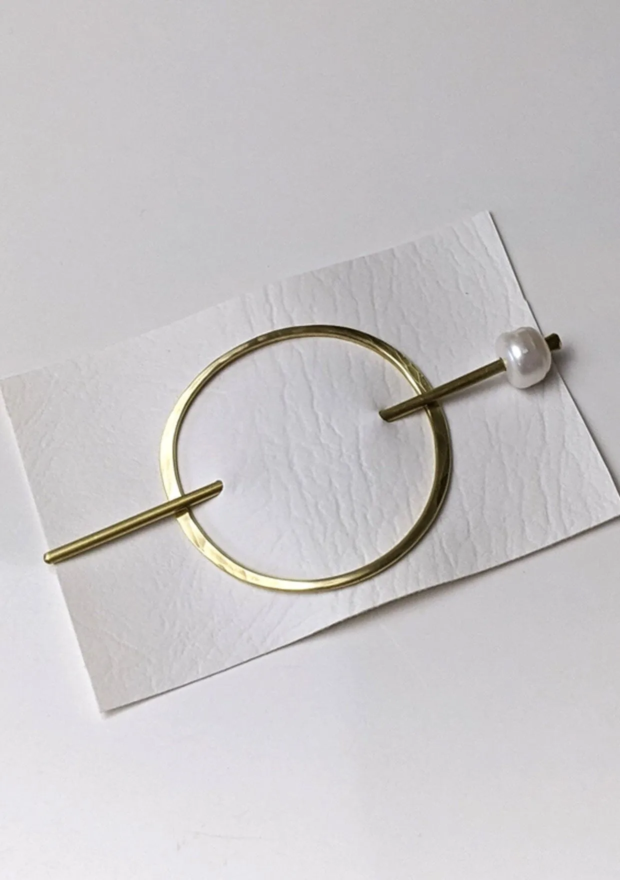 PeLo Modern - Pearl Oval Brass Hair Slide